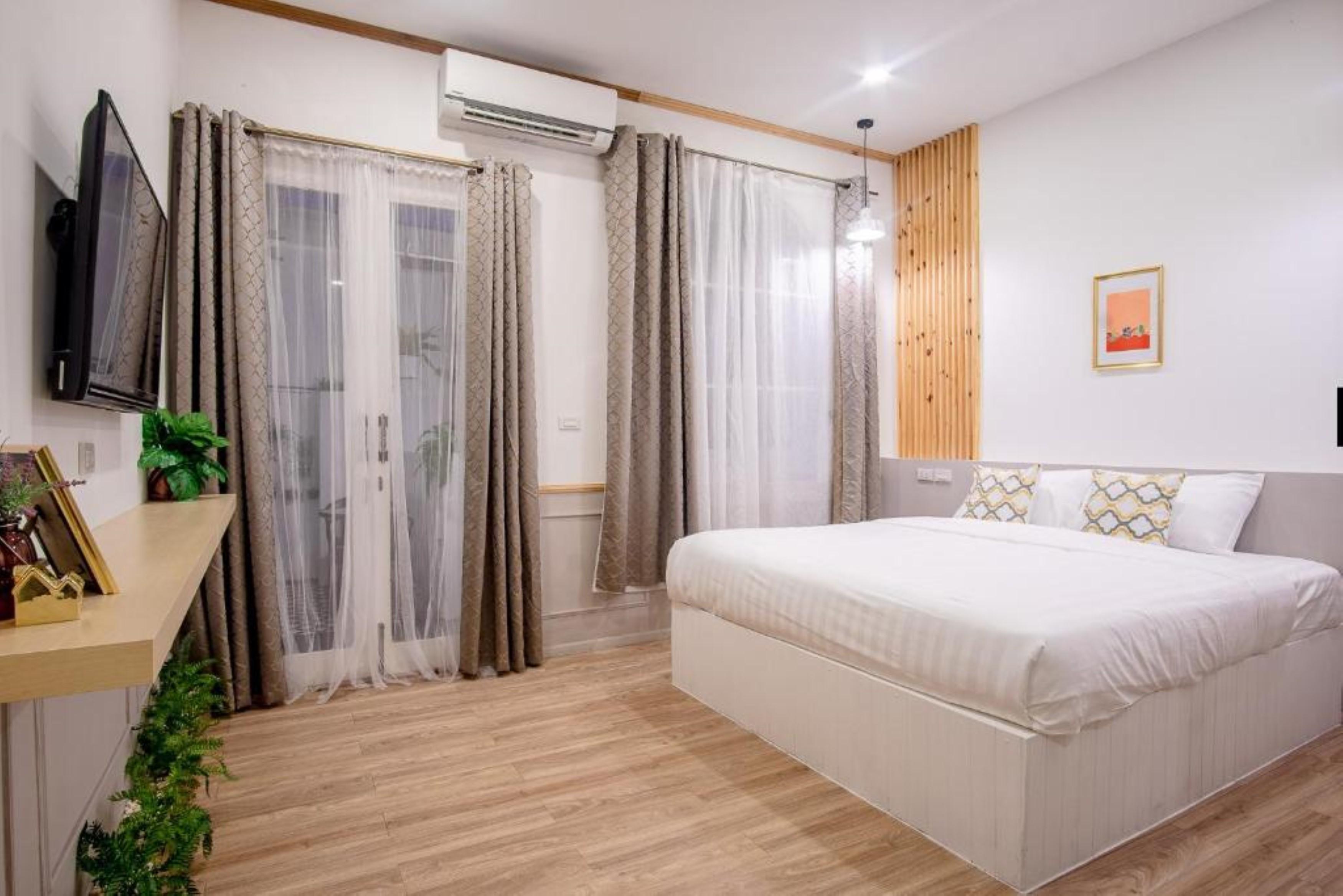 Isara Boutique Hotel And Cafe Phuket Екстериор снимка