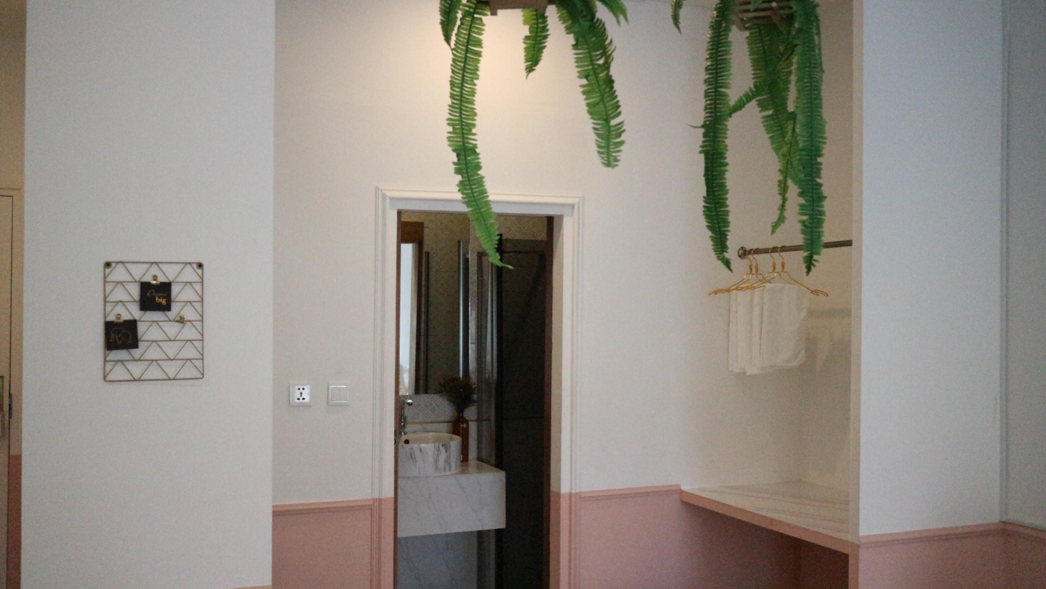 Isara Boutique Hotel And Cafe Phuket Екстериор снимка