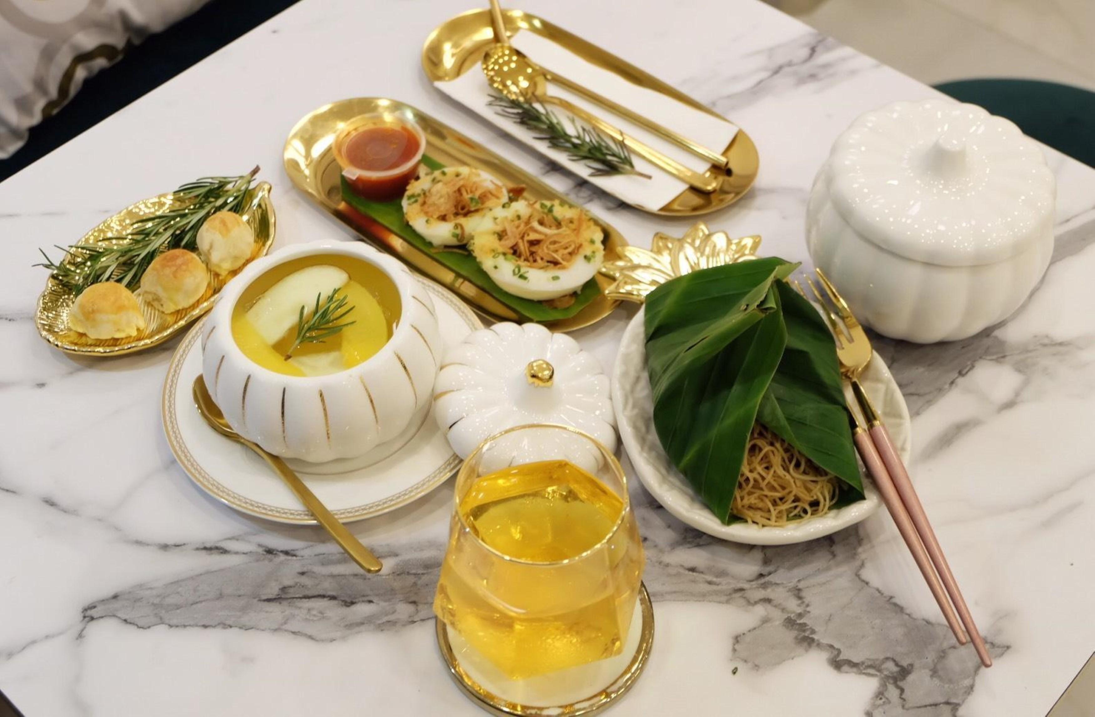Isara Boutique Hotel And Cafe Phuket Екстериор снимка