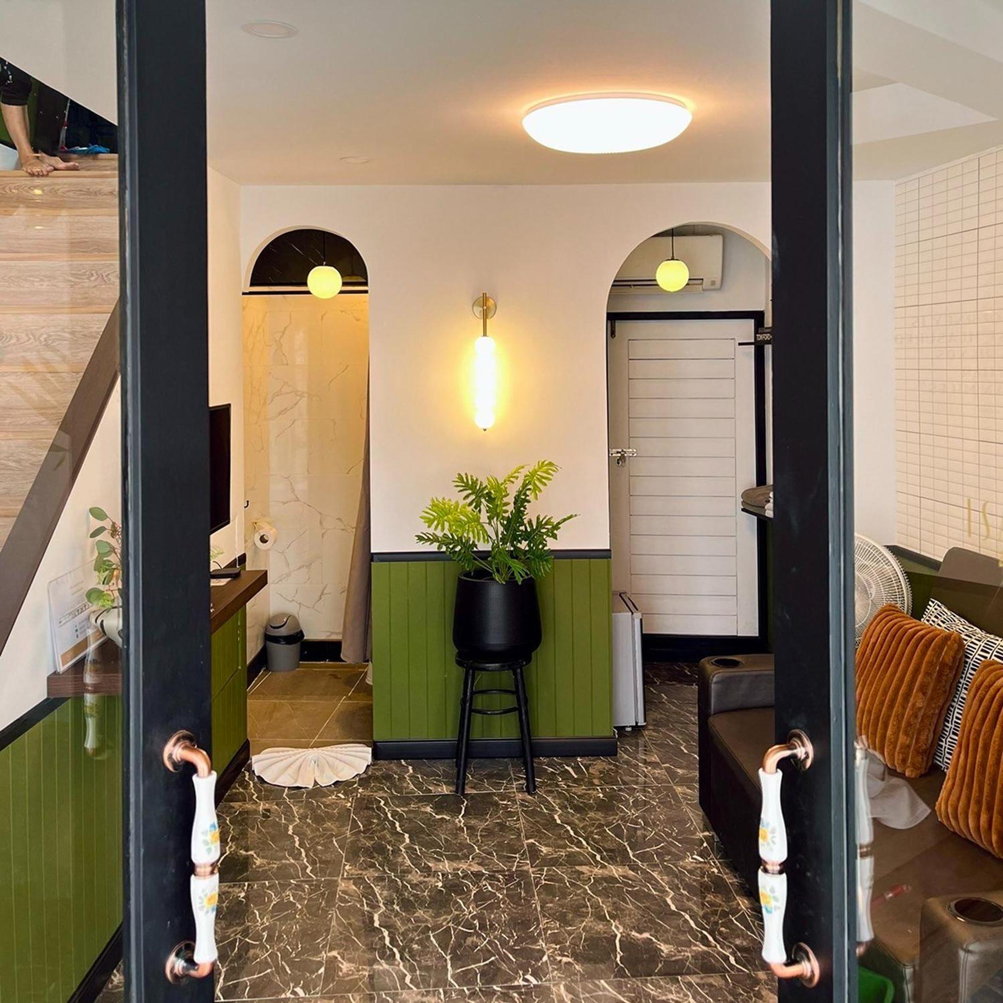Isara Boutique Hotel And Cafe Phuket Екстериор снимка
