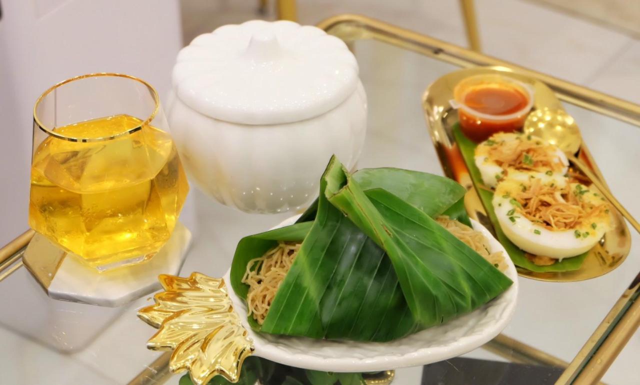 Isara Boutique Hotel And Cafe Phuket Екстериор снимка